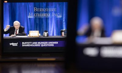 Warren Buffett’s latest big investment likes cryptocurrency