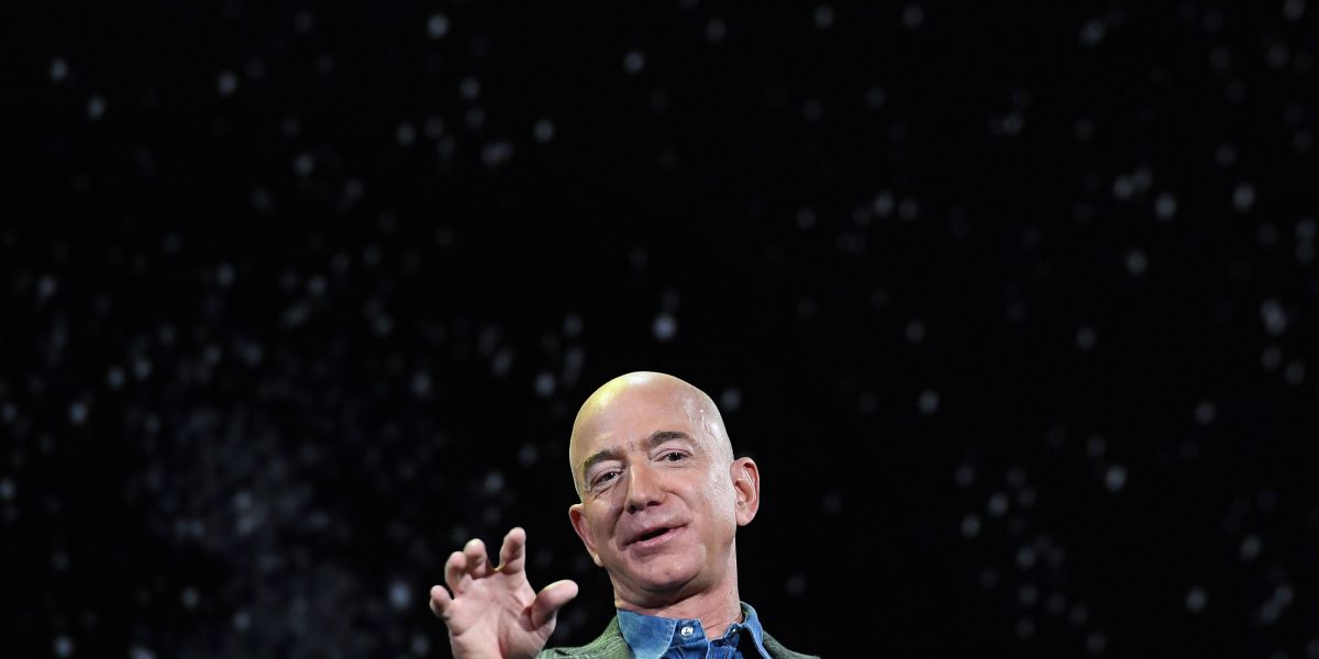 Who paid $28 million for 11 minutes in heaven with Jeff Bezos?