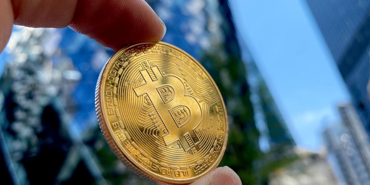 Investors pile into crypto, dump stocks as growth, tapering jitters roil markets