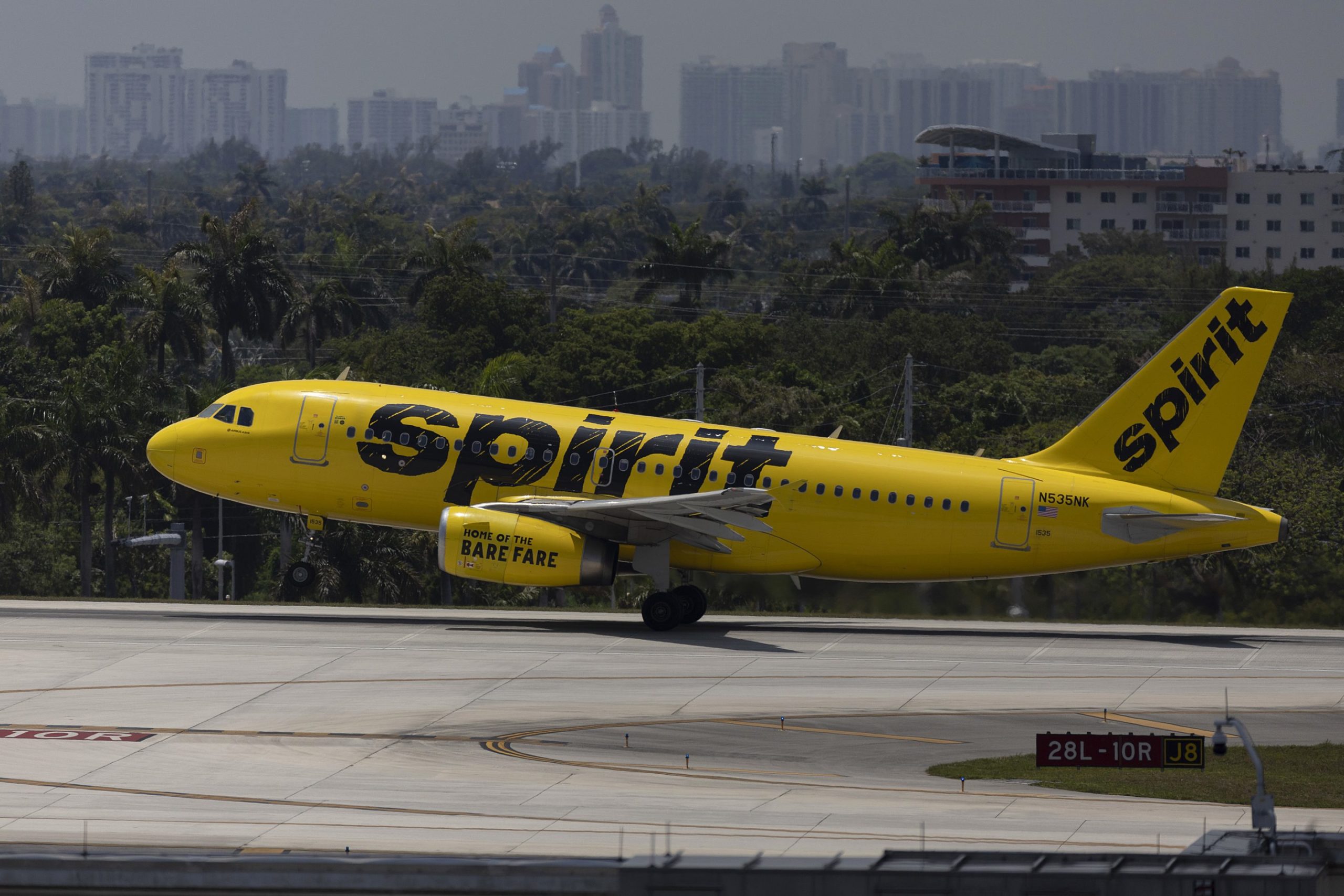 Spirit delays shareholder vote to June 30 after JetBlue raises takeover bid to $3.4 billion