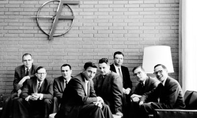 From left to right: Gordon MOORE, C. Sheldon ROBERTS, Eugene KLEINER, Robert NOYCE, Victor GRINICH, Julius BLANK, Jean HOERNI and Jay LAST.
