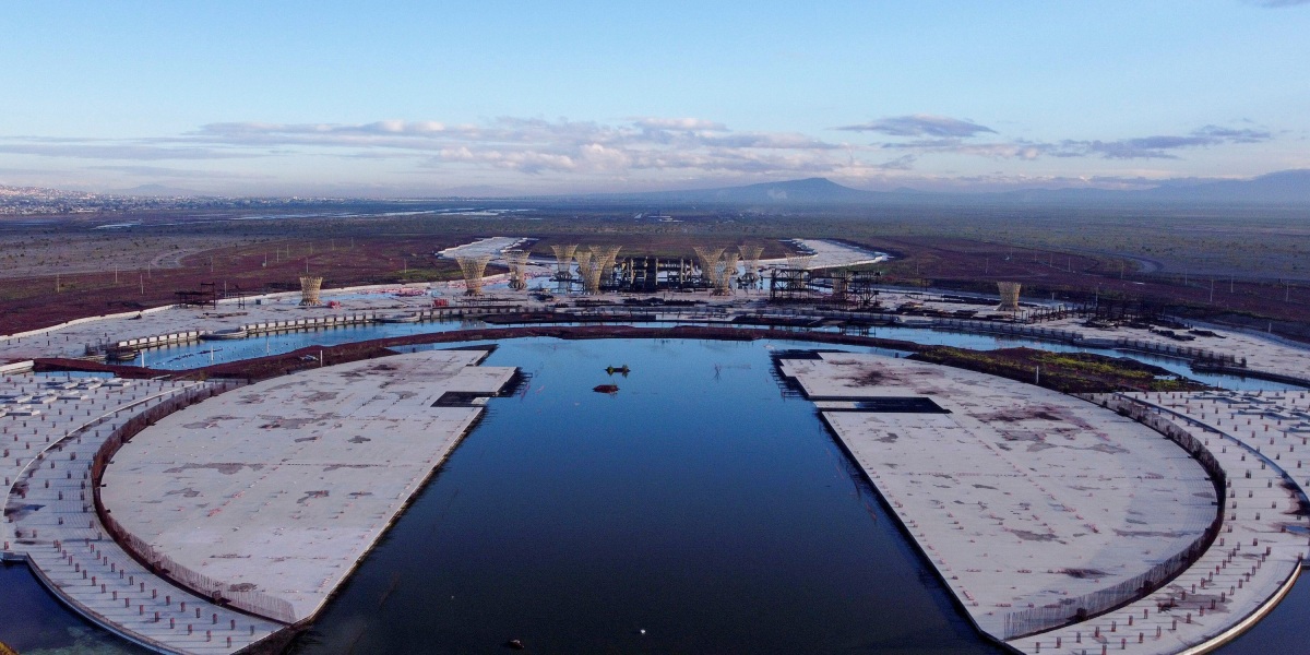 Restoring an ancient lake from the rubble of an unfinished airport in Mexico City